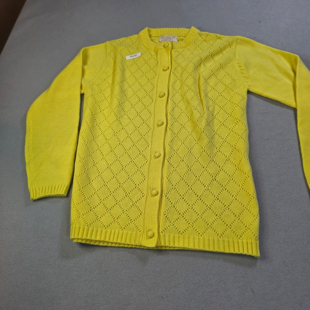 Vintage Carol Brent Montgomery Ward Yellow Pointelle Knit Cardigan Sweater 36